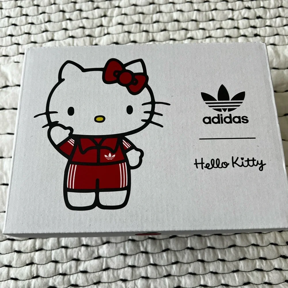 Adidas Hello Kitty shoes - Picture 6 of 7